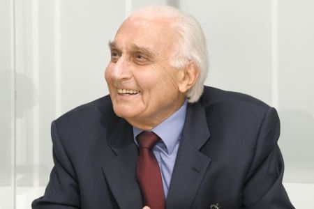 Dr.Pierre Fournier